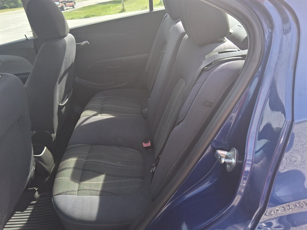 2012 Chevrolet Sonic 1LT - Photo 6