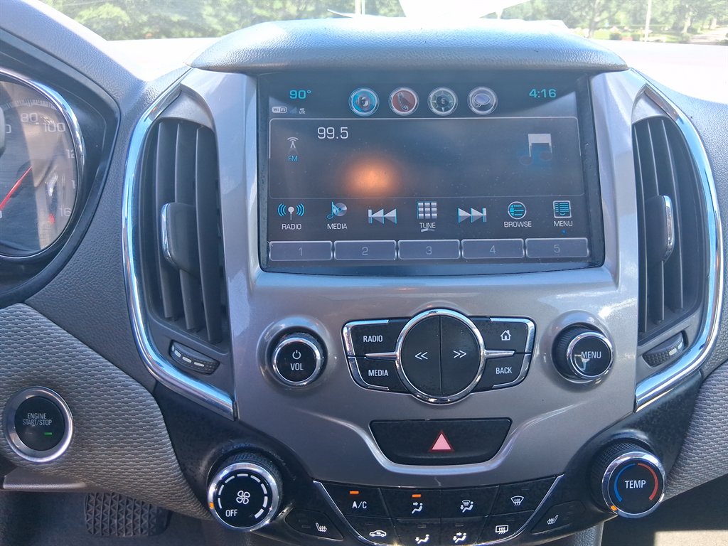 2018 Chevrolet Cruze LT - Photo 8